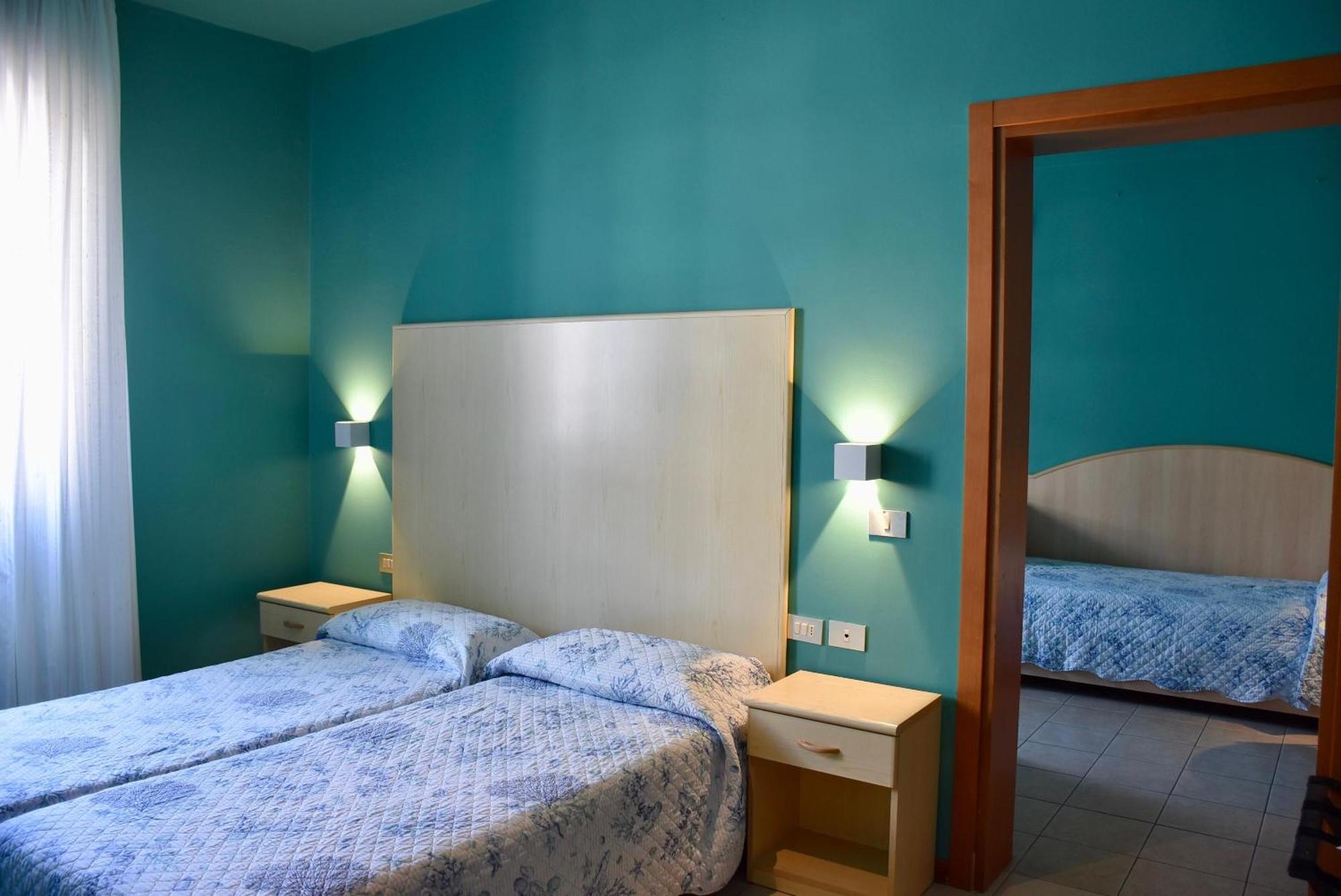 Hotel Portofino Lido di Jesolo Exteriör bild