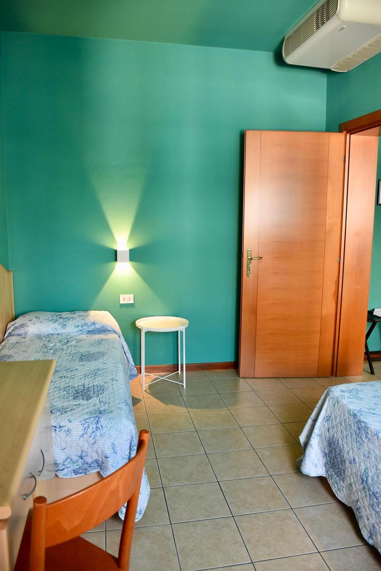 Hotel Portofino Lido di Jesolo Exteriör bild
