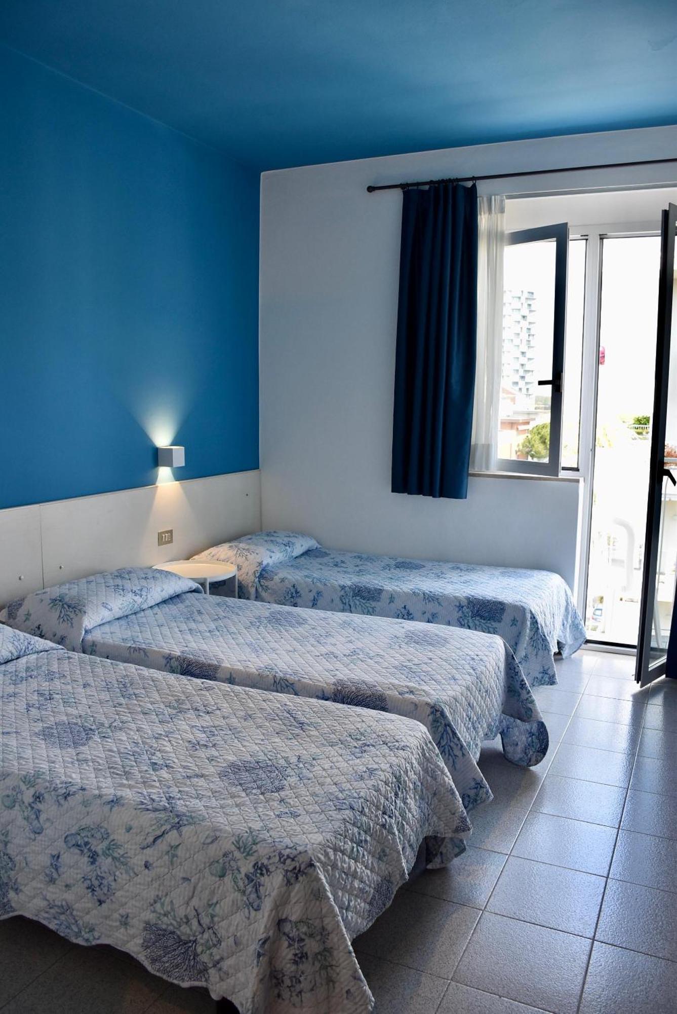 Hotel Portofino Lido di Jesolo Exteriör bild