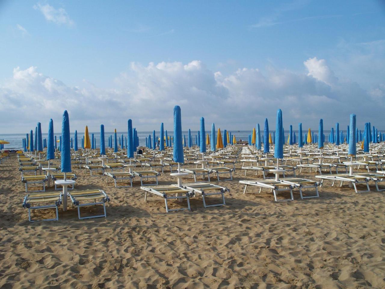 Hotel Portofino Lido di Jesolo Exteriör bild